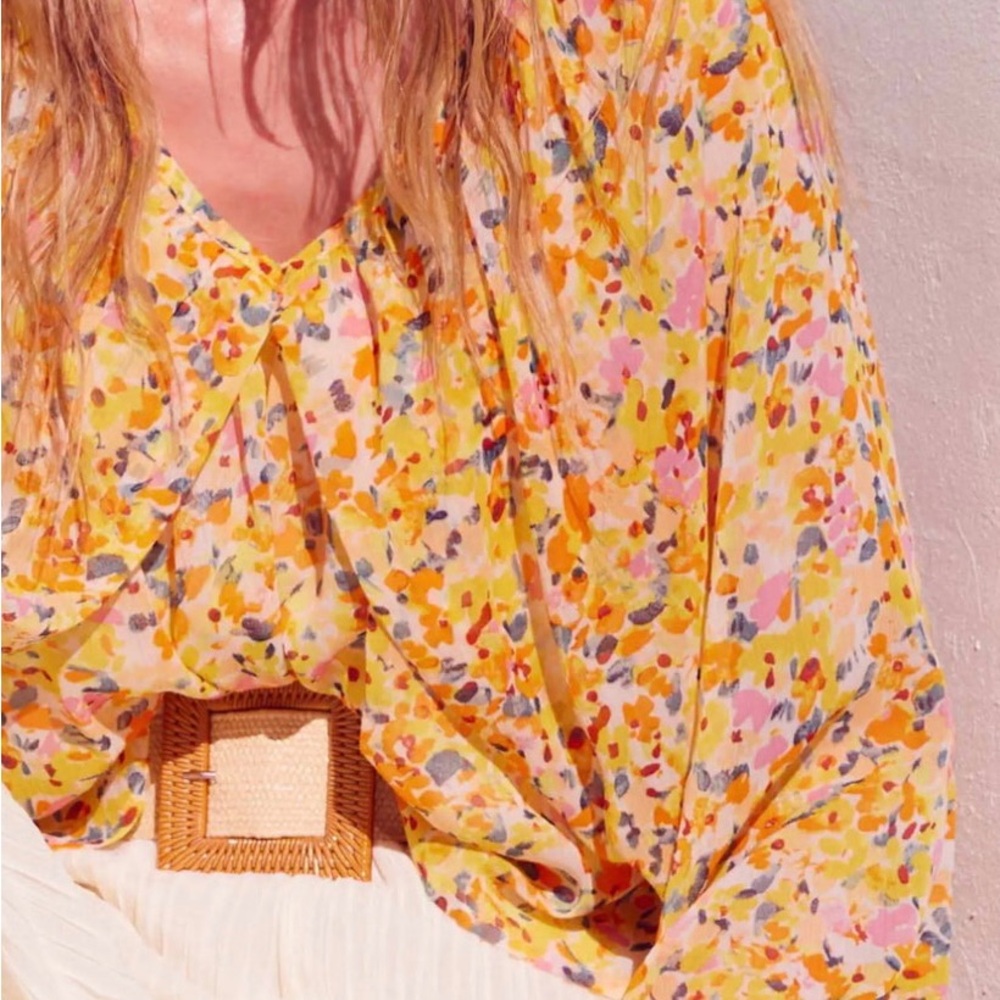 Promesa Gold Floral Long Sleeve Blouse
